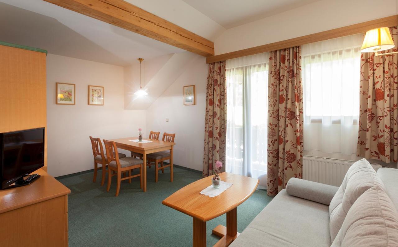 Alpenhotel Badmeister Flattach Kamer foto