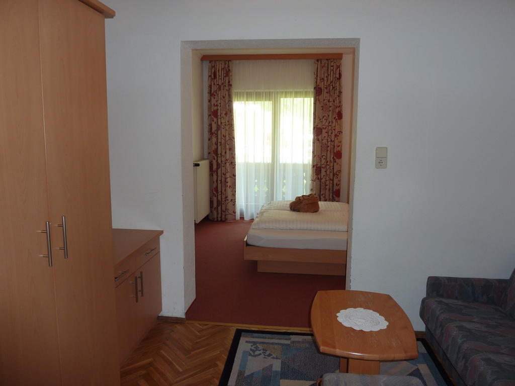 Alpenhotel Badmeister Flattach Kamer foto