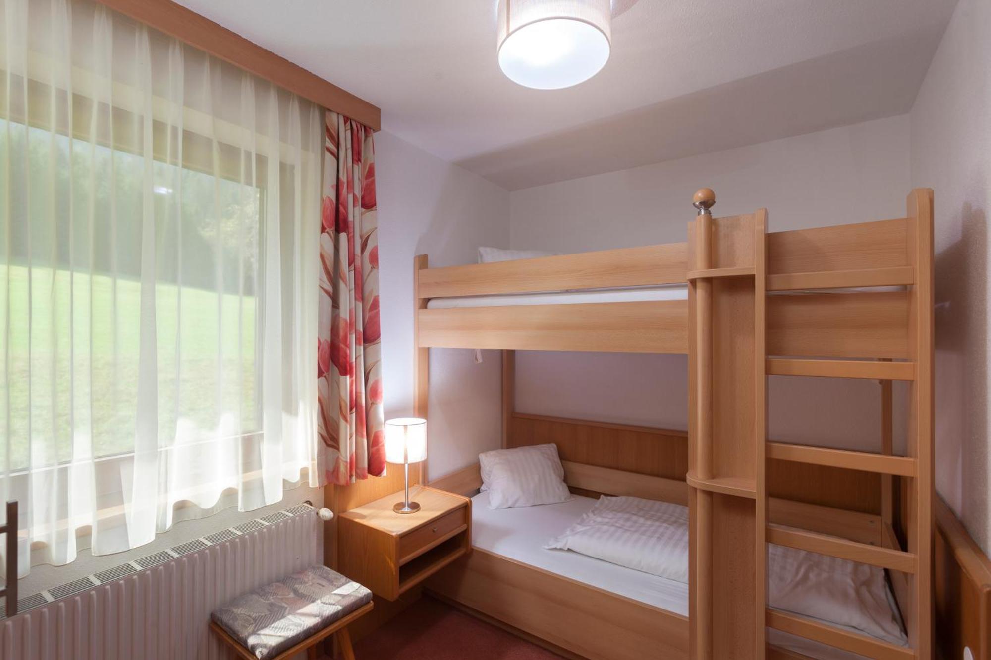 Alpenhotel Badmeister Flattach Kamer foto