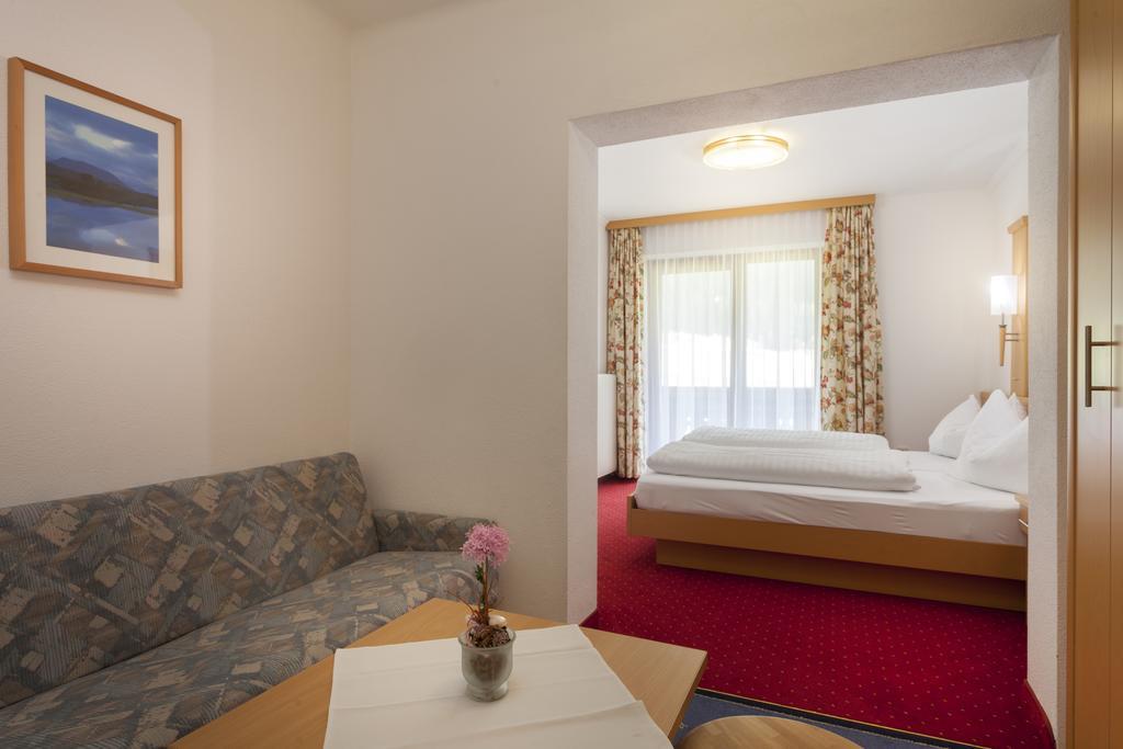 Alpenhotel Badmeister Flattach Buitenkant foto