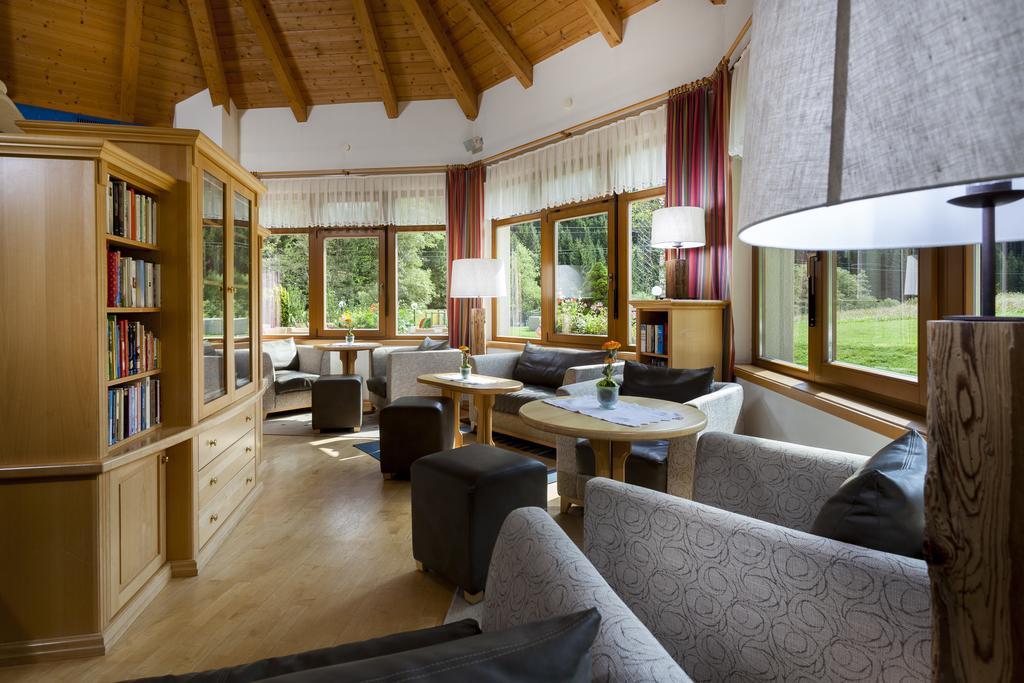 Alpenhotel Badmeister Flattach Buitenkant foto